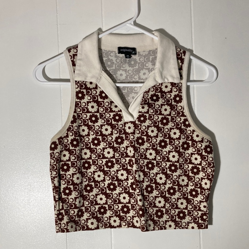 brown and white checkered collared shirt